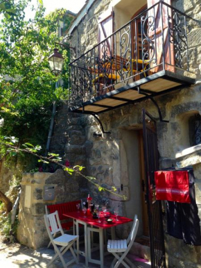 Отель La Maisonnette romantique  Юзес